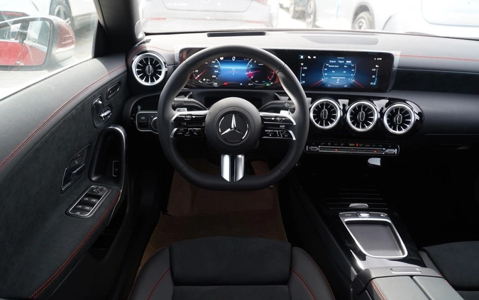 Mercedes-Benz CLA cena 251025 przebieg: 1, rok produkcji 2024 z Woźniki małe 211